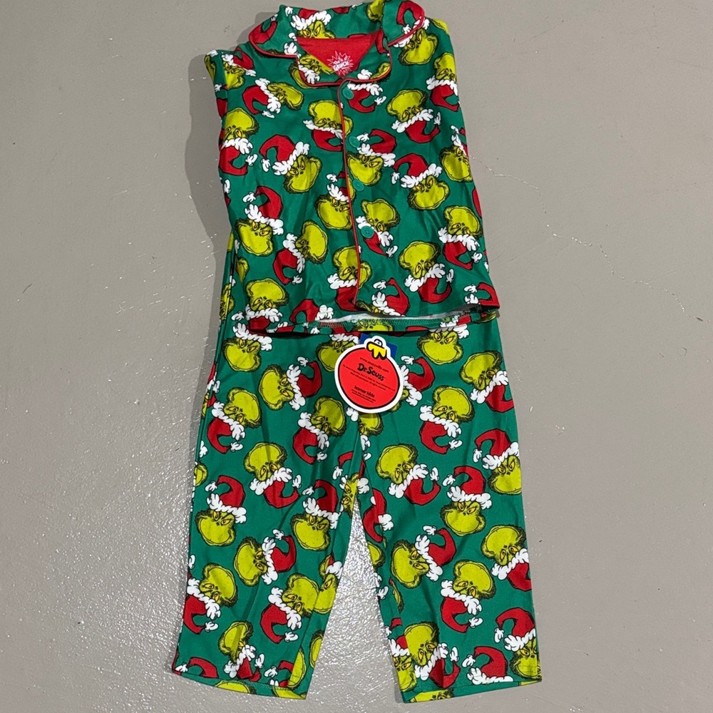 Dr. Seuss Grinch Holiday Print Kids Sleepwear Set